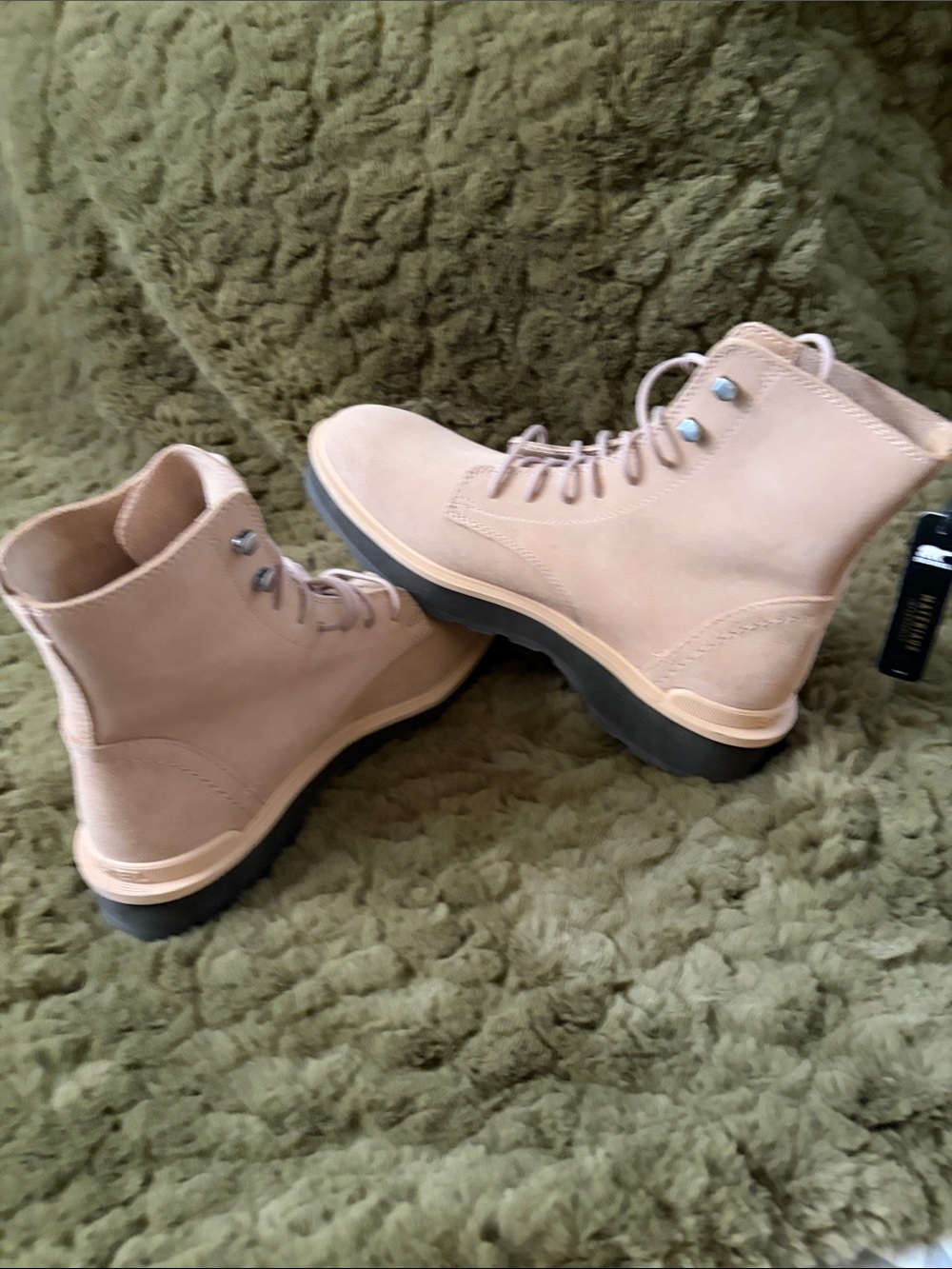 Sorel Women's Light Tan Lace-Up Ankle Boots